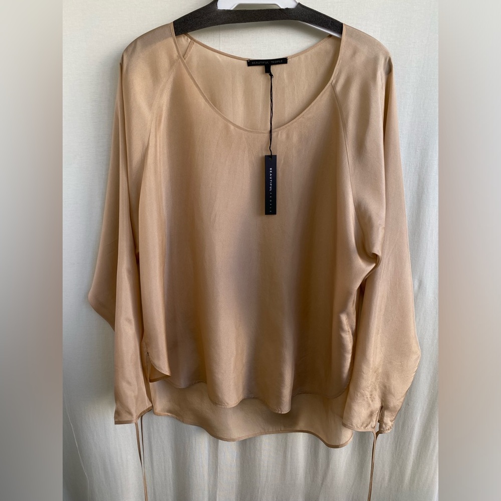 Natural silk blouse w/ long sleeves